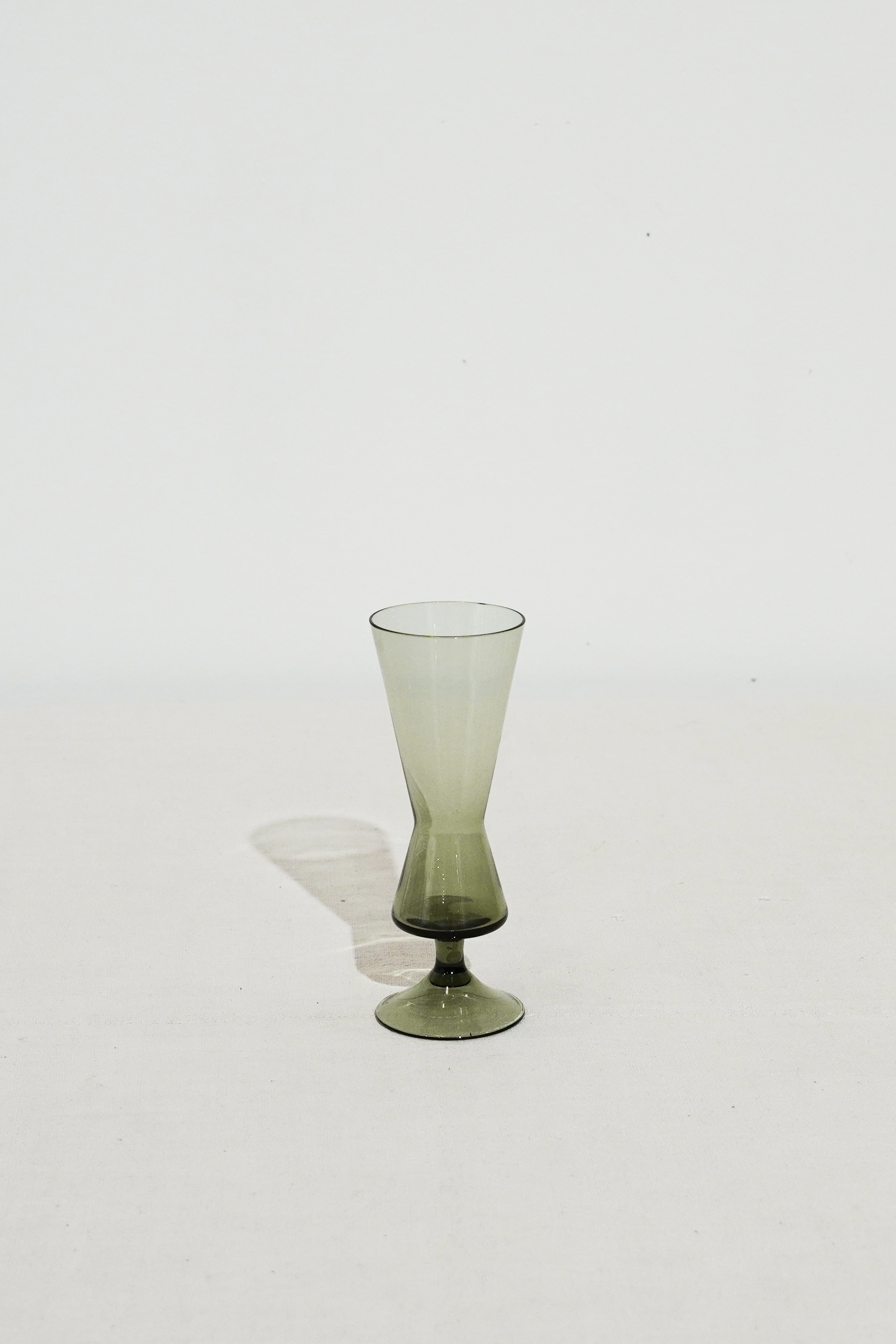 Vintage Glass Flower Vase ヴィンテージ ガラスベース [ウィルヘルム