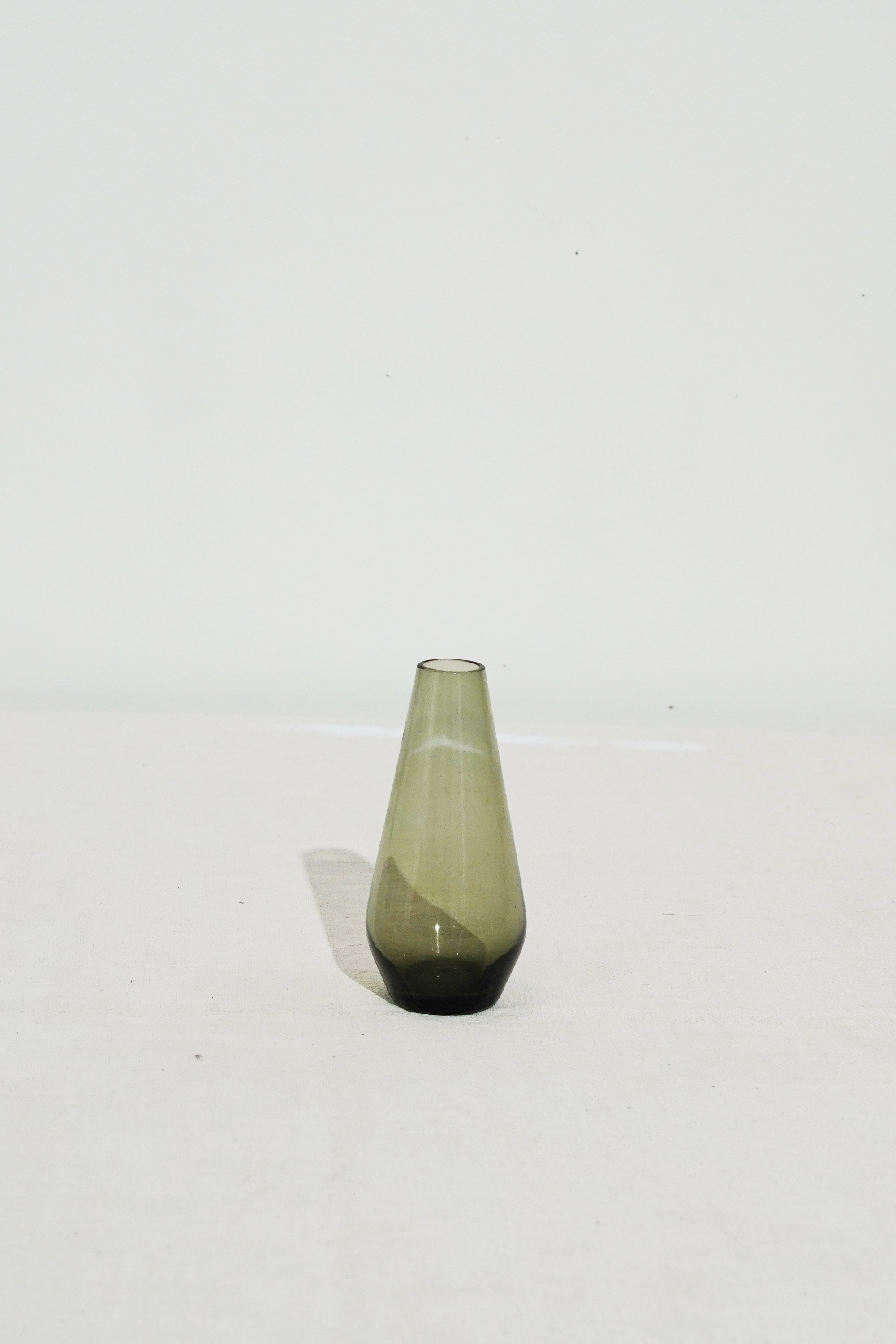 Vintage Glass Flower Vase ヴィンテージ ガラスベース [ウィルヘルム