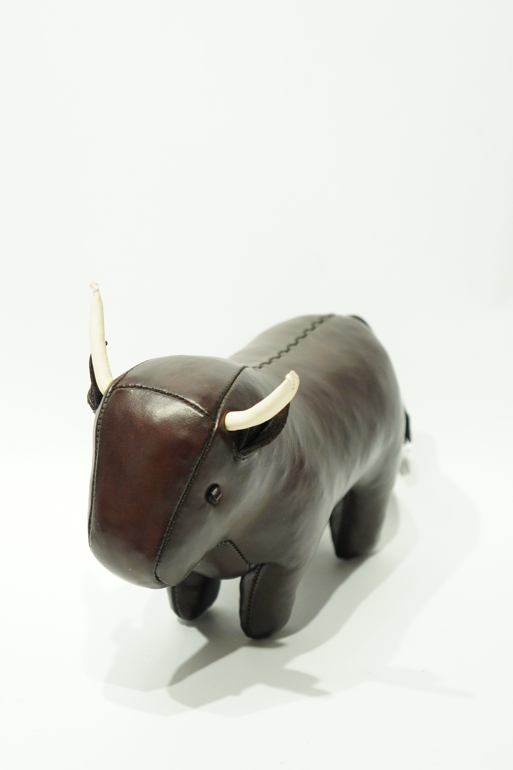 OMERSA RANCH BULL MINIATURE – SwTRAS