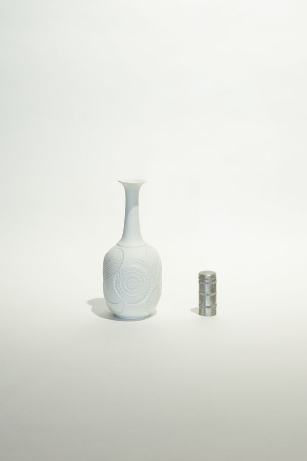 PORCELAIN VASE - 4 VINTAGE OP ART VASE