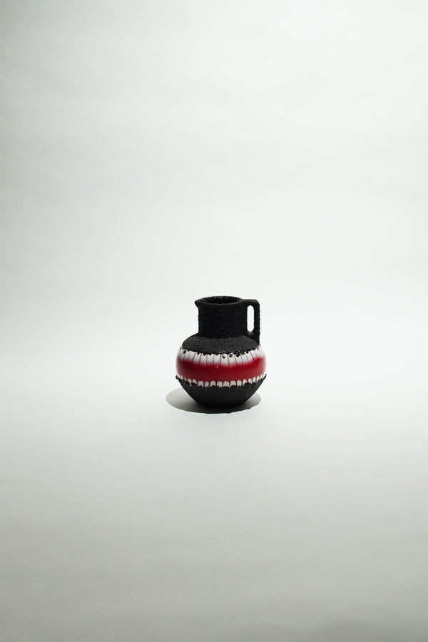 Schlossberg Ceramic Vase　Fat Lava Ceramics red, black, white NR13-25