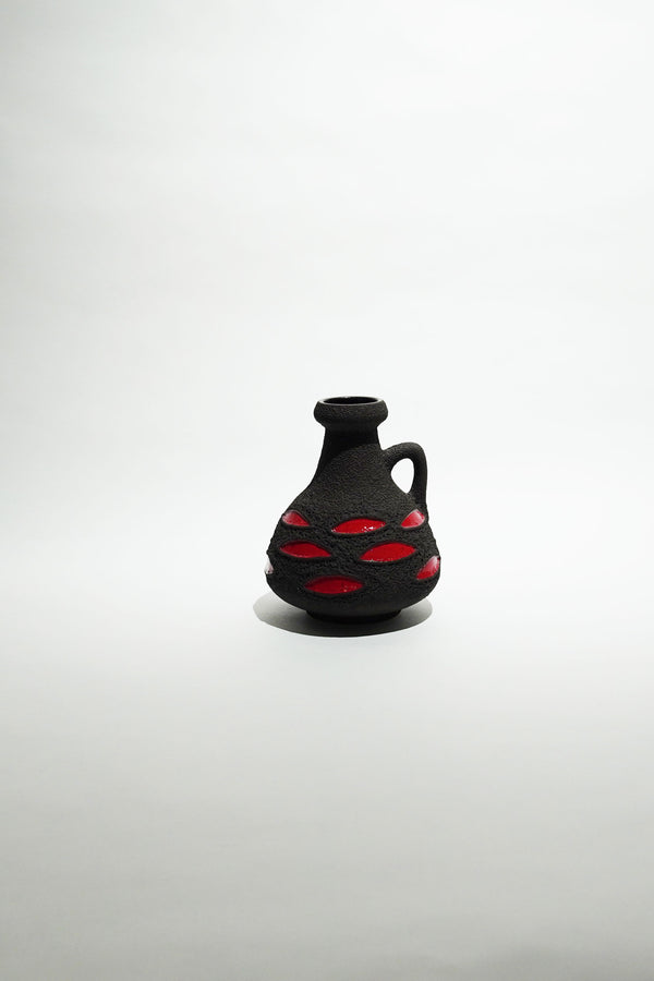 Schlossberg Ceramic Vase　Fat Lava Ceramics red, black NR-79