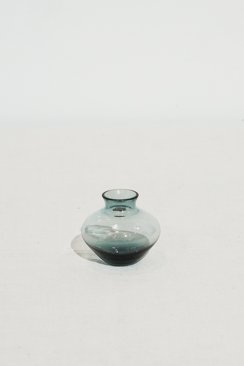 Vintage Glass Flower Vase ヴィンテージ ガラスベース [ウィルヘルム