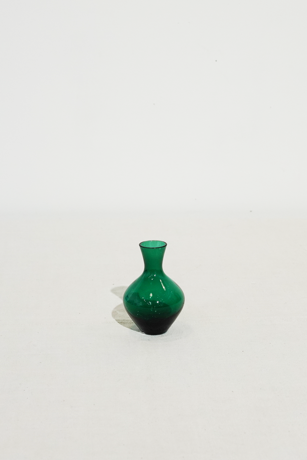 Vintage Glass Flower Vase ヴィンテージ ガラスベース [ウィルヘルム