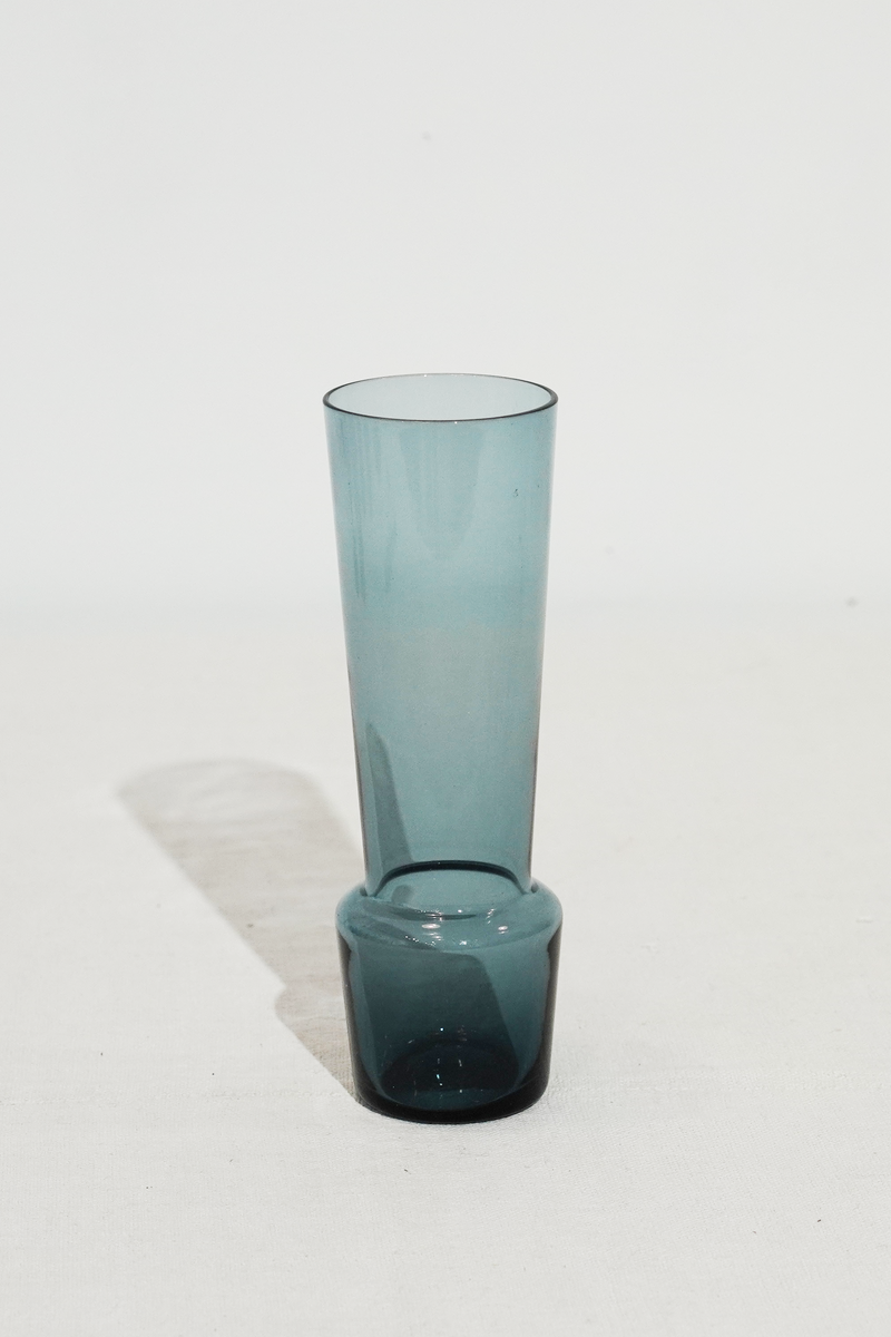 Vintage Glass Flower Vase ヴィンテージ ガラスベース [ウィルヘルム