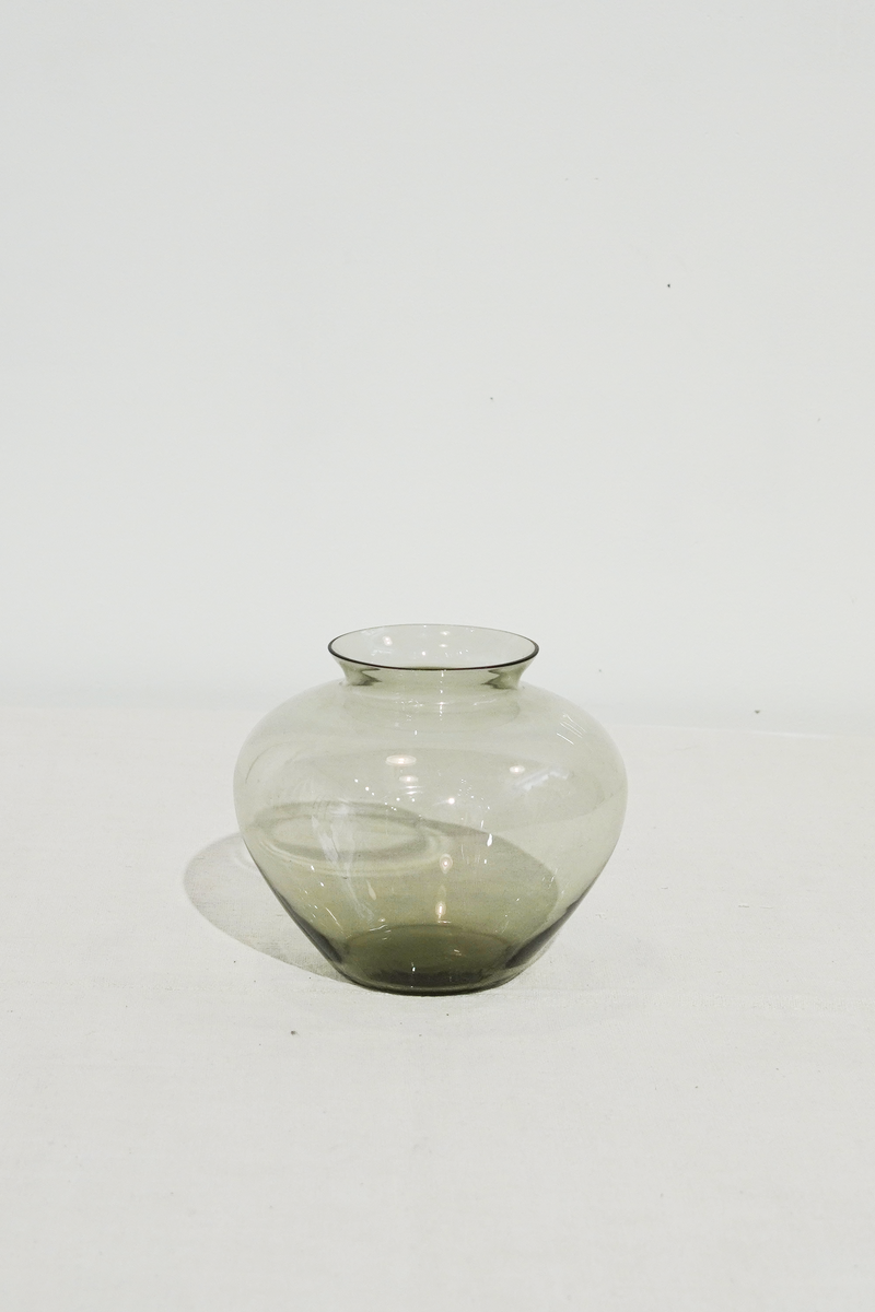 Vintage Glass Flower Vase ヴィンテージ ガラスベース [ウィルヘルム