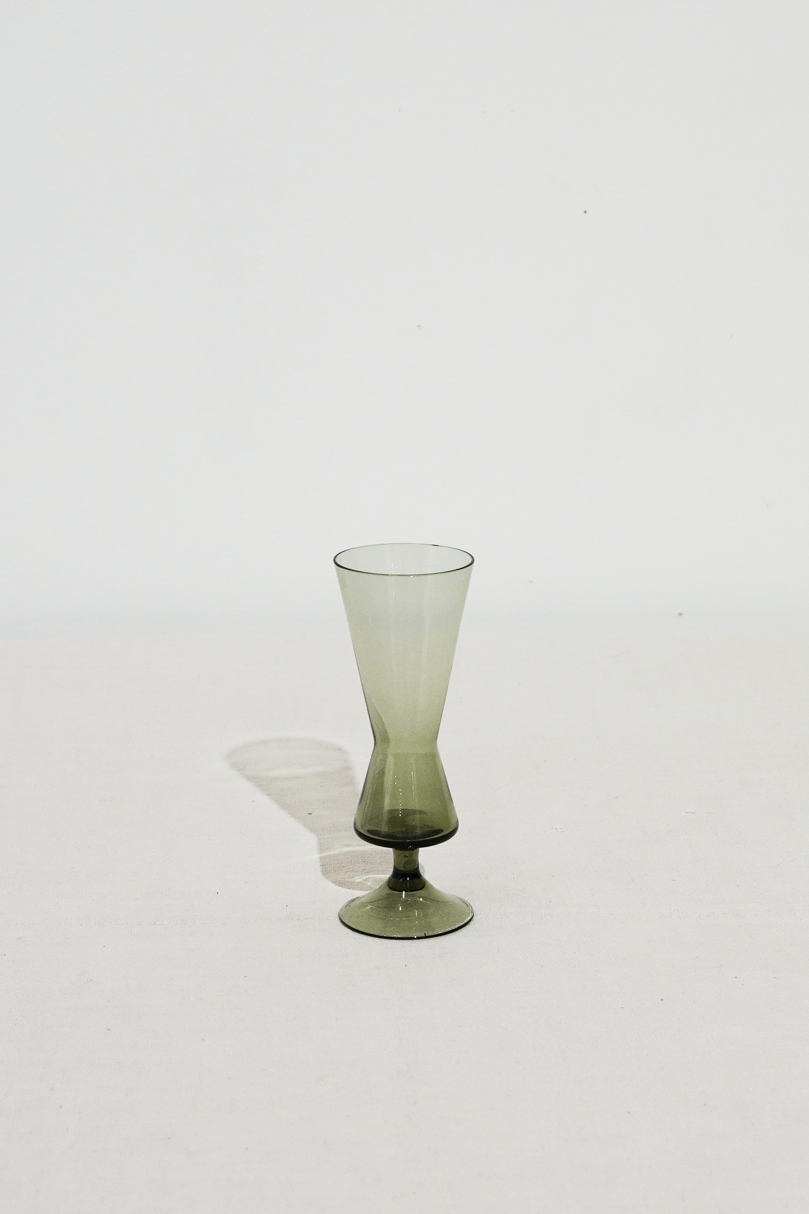 Vintage Glass Flower Vase ヴィンテージ ガラスベース [ウィルヘルム