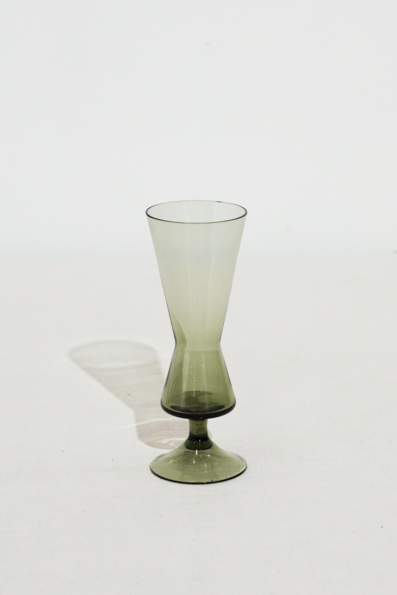 Vintage Glass Flower Vase ヴィンテージ ガラスベース [ウィルヘルム