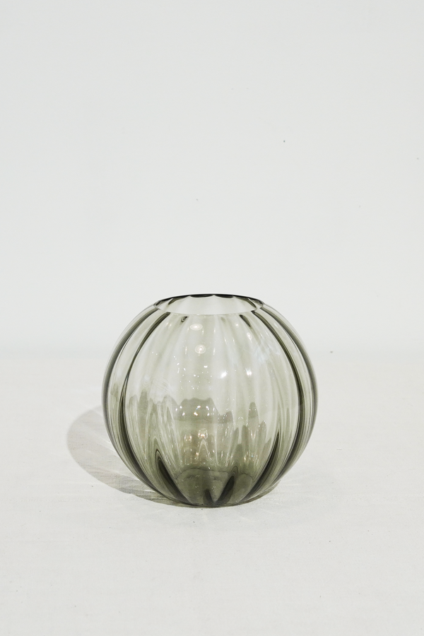 独30年代　W. Wagenfeld ハートベース Bauhaus期【刻印付】 ガラス花瓶 ヴィンテージ ガラスベース [ウィルヘルム・ワーゲン