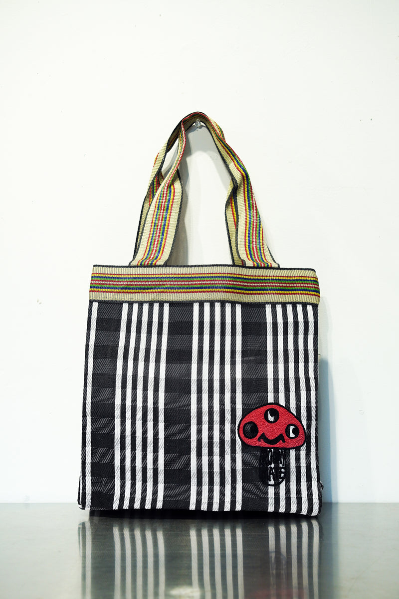 VIVAN Los Angeles HAND EMBROIDERY TOTE BAG 001 BLACK
