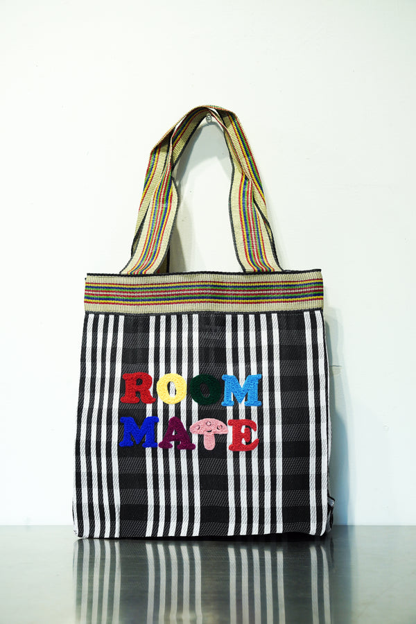 VIVAN ROOM MATE HAND EMBROIDERY TOTE BAG 004 BLACK