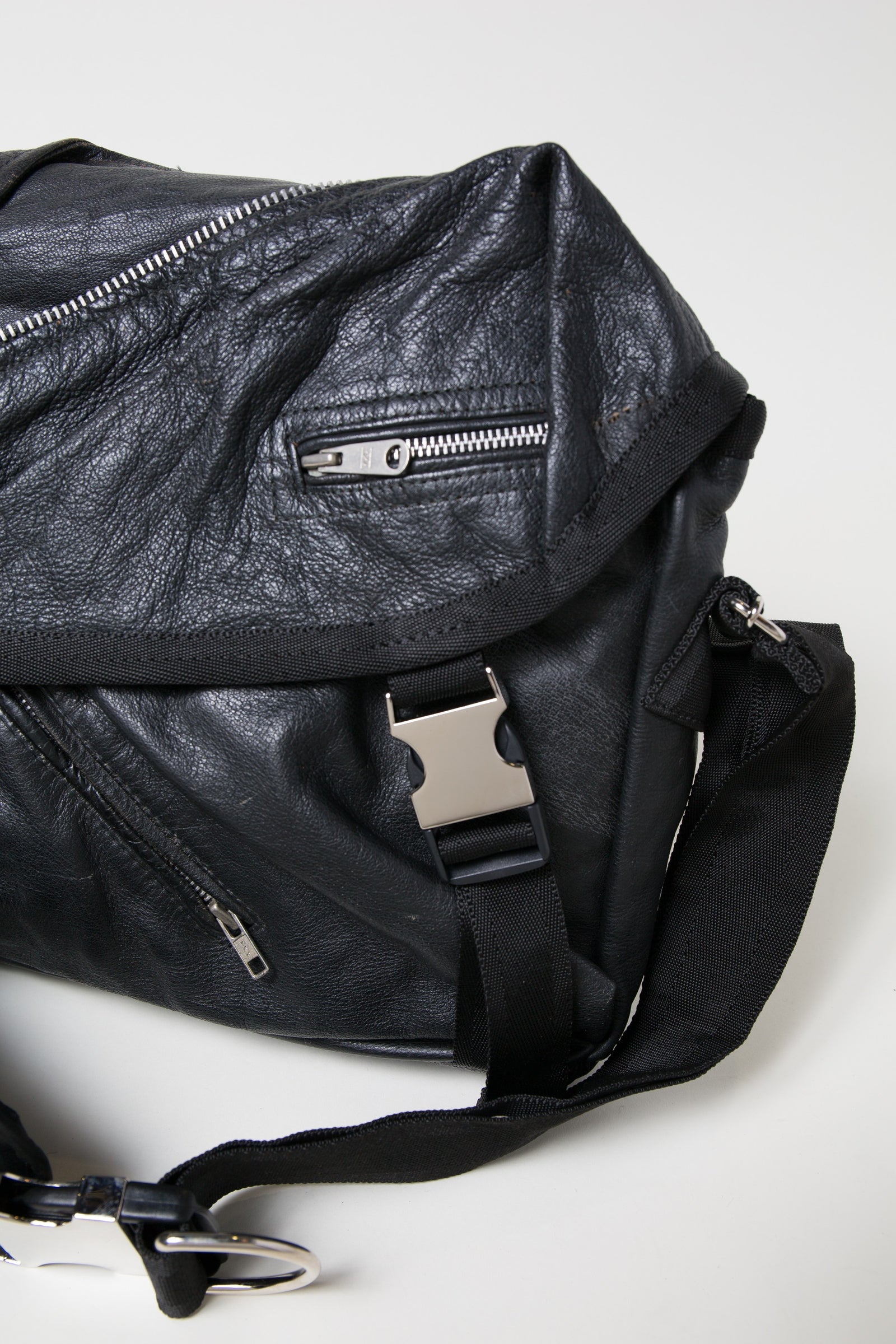 1982114251 Riders Messenger Bag BLACK – SwTRAS